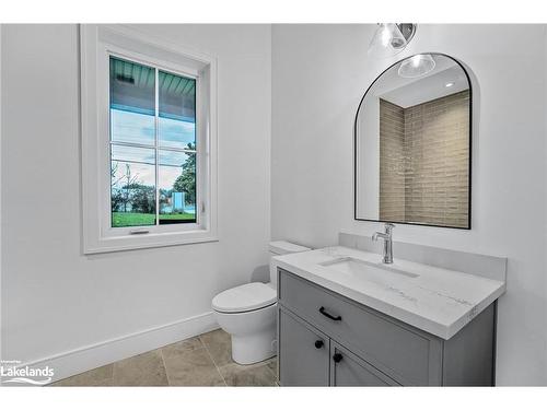 3332 County Road 42, Creemore, ON - Indoor Photo Showing Bathroom