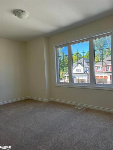 260 Beechwood Forest Lane, Gravenhurst, ON - Indoor Photo Showing Other Room