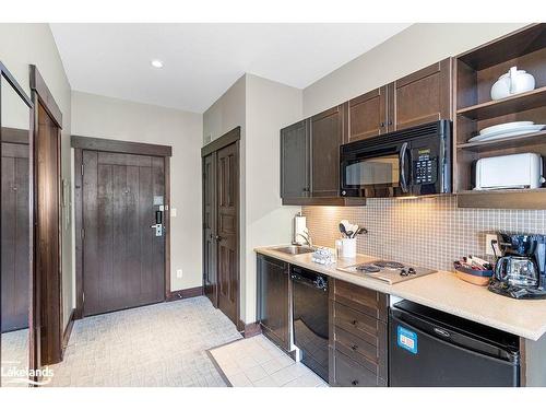 428-190 Jozo Weider Boulevard, The Blue Mountains, ON - Indoor Photo Showing Kitchen