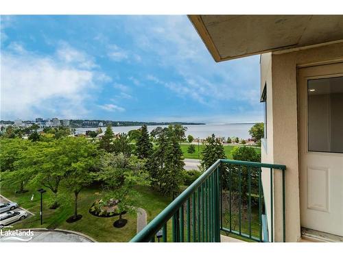 608-75 Ellen Street, Barrie, ON - Outdoor With Balcony With View