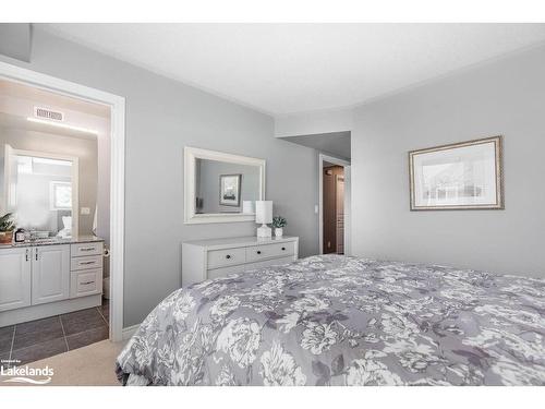 308-4 Brandy Lane Drive, Collingwood, ON - Indoor Photo Showing Bedroom