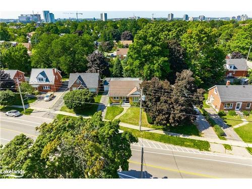 215 Margaret Avenue, Kitchener, ON - Outdoor