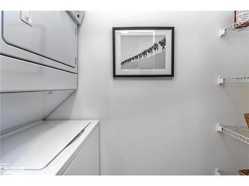 158 Fairway Crescent, Collingwood, ON - Indoor Photo Showing Laundry Room