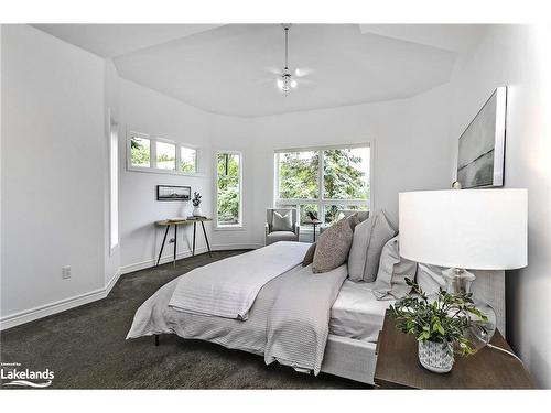 158 Fairway Crescent, Collingwood, ON - Indoor Photo Showing Bedroom