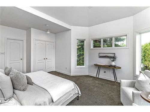 158 Fairway Crescent, Collingwood, ON - Indoor Photo Showing Bedroom