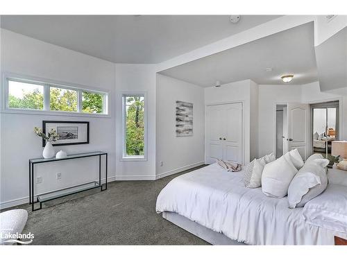 158 Fairway Crescent, Collingwood, ON - Indoor Photo Showing Bedroom