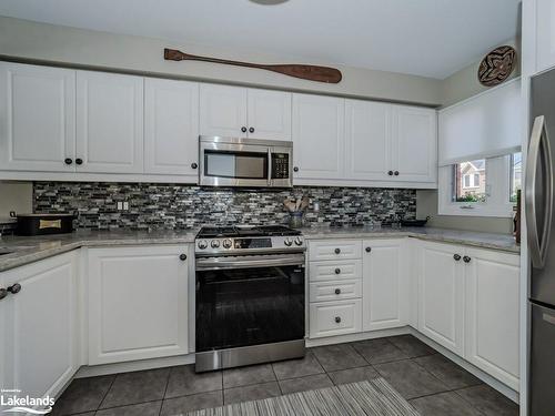 42 Shoreline Drive, Bracebridge, ON - Indoor Photo Showing Kitchen