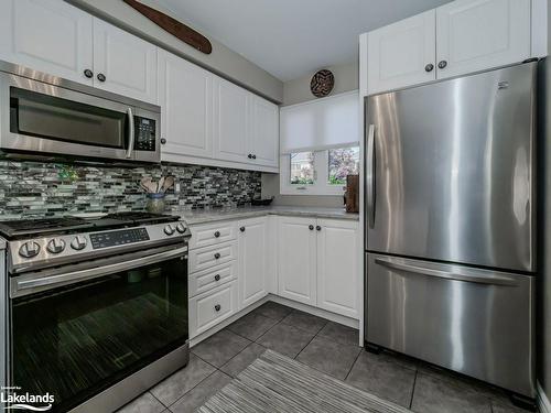 42 Shoreline Drive, Bracebridge, ON - Indoor Photo Showing Kitchen