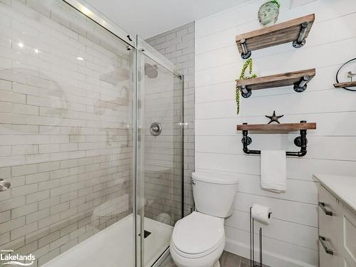 42 Shoreline Drive, Bracebridge, ON - Indoor Photo Showing Bathroom