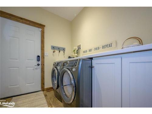 427 Skyhills Road, Huntsville, ON - Indoor Photo Showing Laundry Room