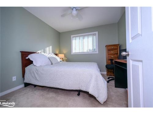 40 Glenwood Drive, Huntsville, ON - Indoor Photo Showing Bedroom