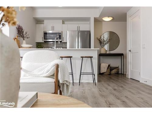 324-4 Kimberly Lane, Collingwood, ON - Indoor Photo Showing Kitchen