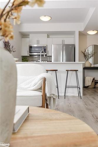 324-4 Kimberly Lane, Collingwood, ON - Indoor Photo Showing Kitchen