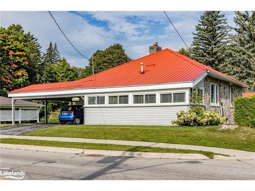 17 Edward Street, Penetanguishene, ON - Outdoor