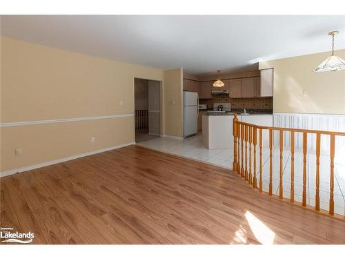 121 Fernbrook Drive, Wasaga Beach, ON - Indoor