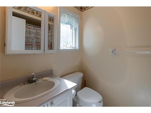 121 Fernbrook Drive, Wasaga Beach, ON - Indoor Photo Showing Bathroom