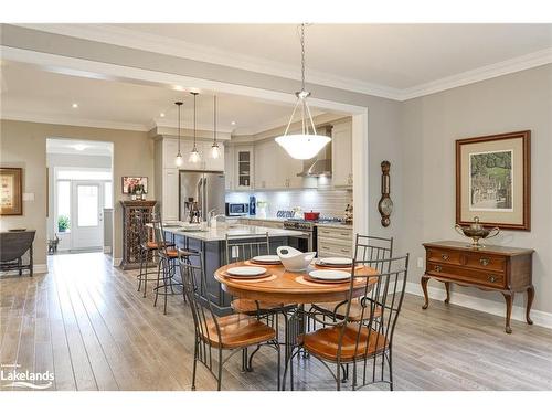 6 Hunter Place, Bracebridge, ON - Indoor Photo Showing Dining Room