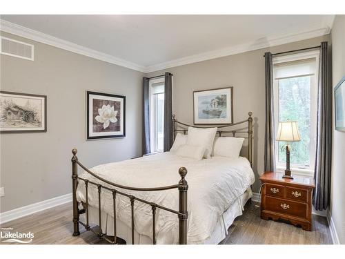 6 Hunter Place, Bracebridge, ON - Indoor Photo Showing Bedroom