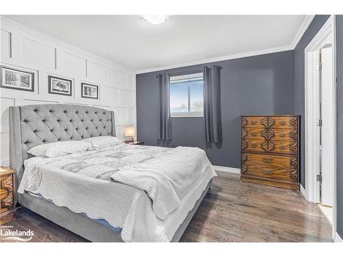 225 Christopher Street, Stayner, ON - Indoor Photo Showing Bedroom