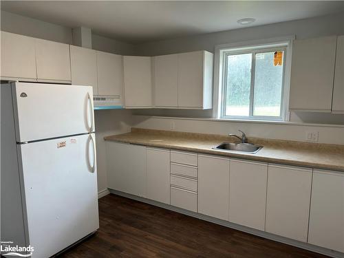 576 William Street, Midland, ON - Indoor Photo Showing Kitchen