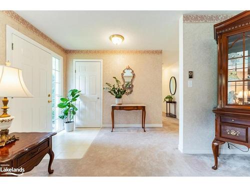 15 Wilshier Boulevard, Bracebridge, ON - Indoor Photo Showing Other Room