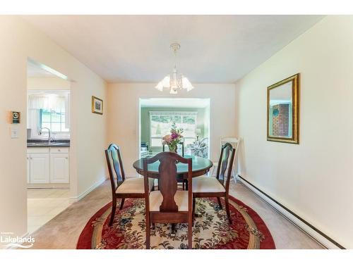 15 Wilshier Boulevard, Bracebridge, ON - Indoor Photo Showing Dining Room