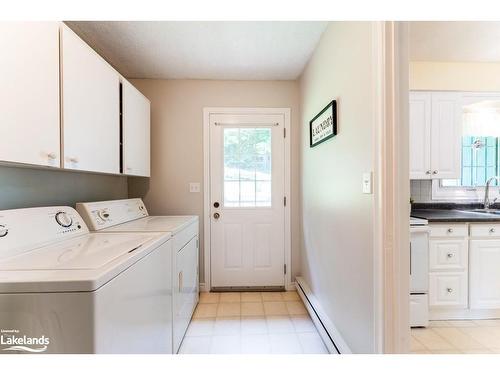 15 Wilshier Boulevard, Bracebridge, ON - Indoor Photo Showing Laundry Room