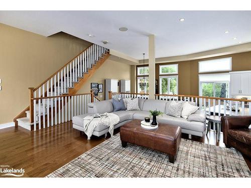 17-104 Farm Gate Road, Town Of Blue Mountains, ON - Indoor Photo Showing Living Room