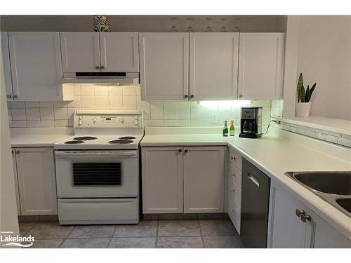 903 Cedar Pointe Court, Collingwood, ON - Indoor Photo Showing Kitchen