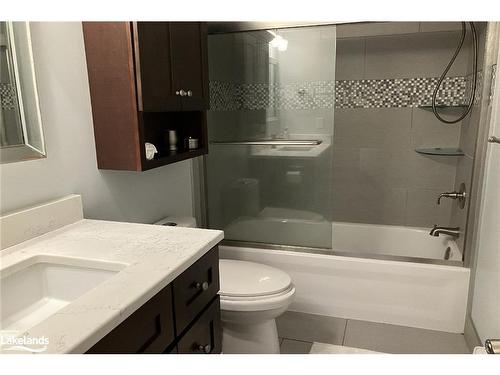 903 Cedar Pointe Court, Collingwood, ON - Indoor Photo Showing Bathroom