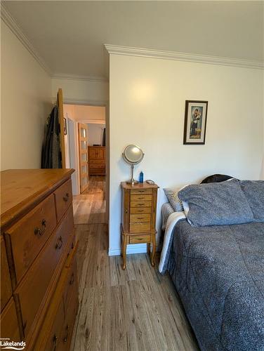 398 Gill Street, Orillia, ON - Indoor Photo Showing Bedroom