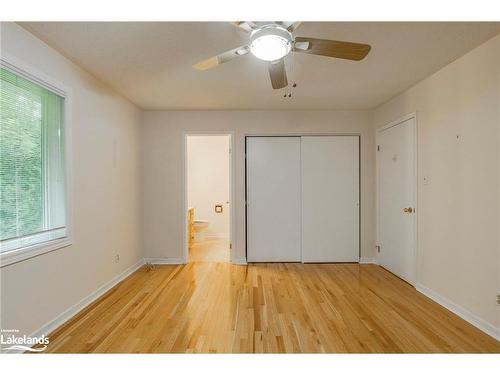 46 Brook Avenue, Tiny, ON - Indoor Photo Showing Other Room