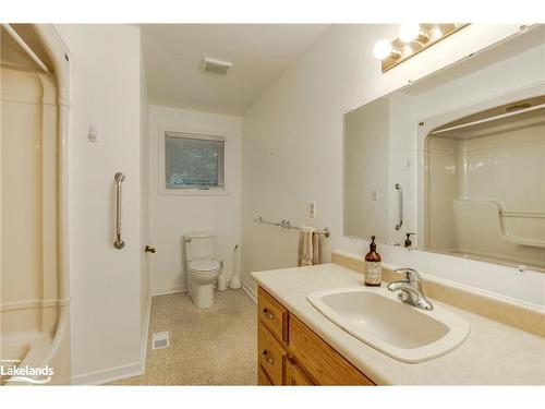 46 Brook Avenue, Tiny, ON - Indoor Photo Showing Bathroom