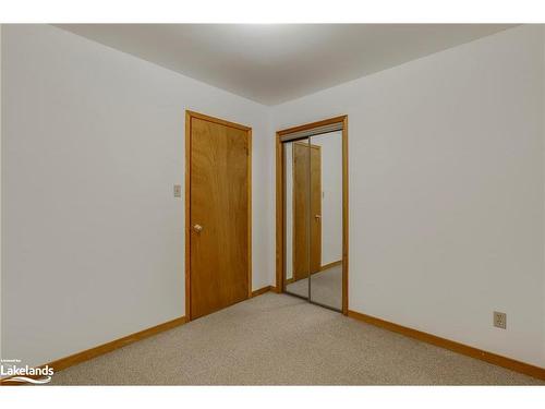 46 Brook Avenue, Tiny, ON - Indoor Photo Showing Other Room