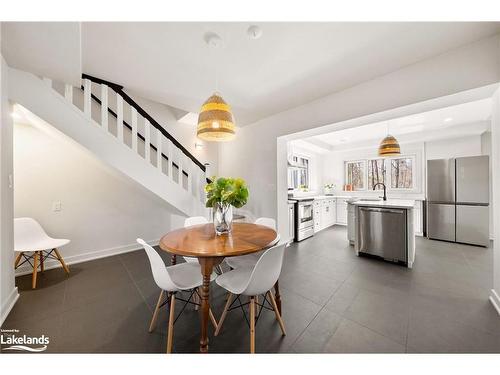 68 Pinewood Road, Mcdougall, ON - Indoor Photo Showing Dining Room