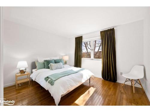 68 Pinewood Road, Mcdougall, ON - Indoor Photo Showing Bedroom