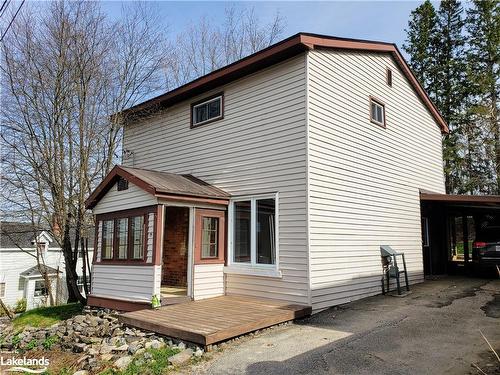 19 Lansdowne Street W, Huntsville, ON - Outdoor