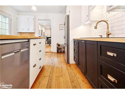 159 Walnut Street, Collingwood, ON - Indoor Photo Showing Kitchen