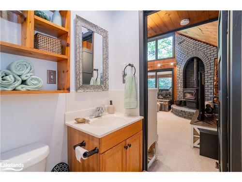 238 Woodland Drive, Huntsville, ON - Indoor Photo Showing Bathroom