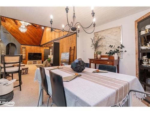 238 Woodland Drive, Huntsville, ON - Indoor Photo Showing Dining Room