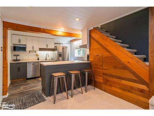 238 Woodland Drive, Huntsville, ON - Indoor Photo Showing Kitchen