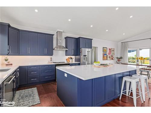 638508 St Vincent-Sydenham Townline, Sydenham, ON - Indoor Photo Showing Kitchen With Upgraded Kitchen