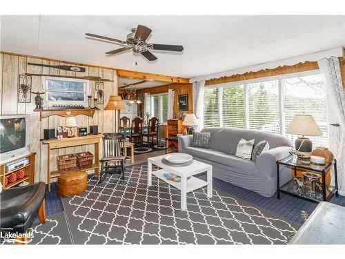 1119 Grist Mill Lane, Dorset, ON - Indoor Photo Showing Living Room