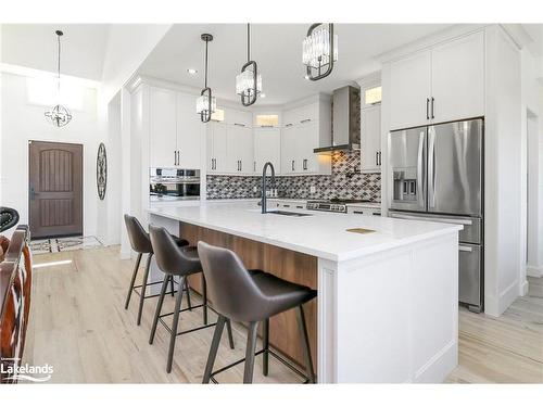 18 Swan Lane, Port Mcnicoll, ON - Indoor Photo Showing Kitchen With Stainless Steel Kitchen With Upgraded Kitchen