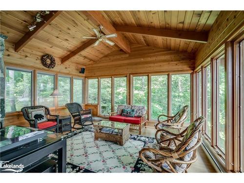 3-1344 Peninsula Rd, Port Carling, ON - Indoor Photo Showing Living Room