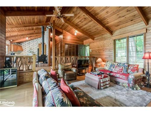 3-1344 Peninsula Rd, Port Carling, ON - Indoor Photo Showing Living Room