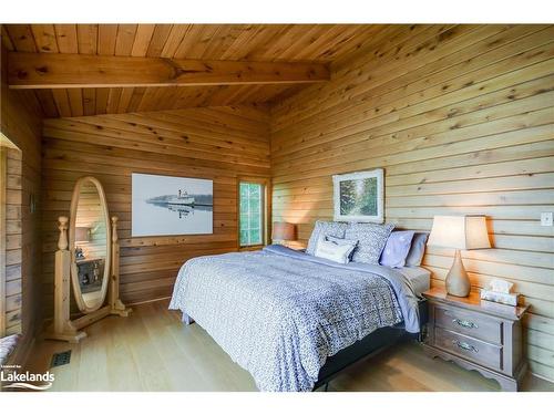 3-1344 Peninsula Rd, Port Carling, ON - Indoor Photo Showing Bedroom