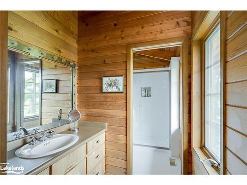 3-1344 Peninsula Rd, Port Carling, ON - Indoor Photo Showing Bathroom