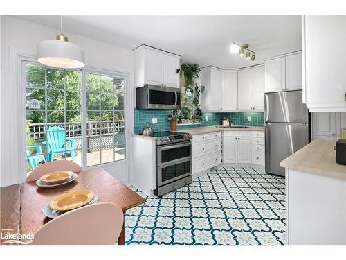 26 Mckibbon Drive, Meaford, ON - Indoor Photo Showing Kitchen With Stainless Steel Kitchen