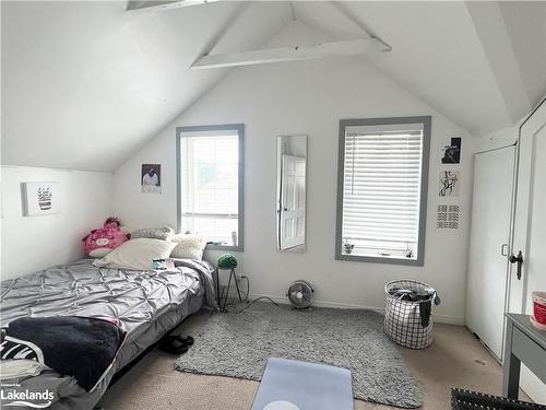 22 Market Street, Collingwood, ON - Indoor Photo Showing Bedroom